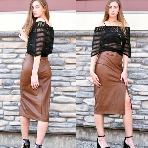 Black off shoulder cropped crocheted knit top Small S Large L - Picture 3 of 6